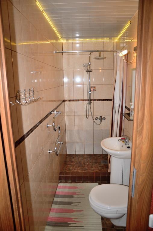 Oti Guesthouse Tallinn Luaran gambar