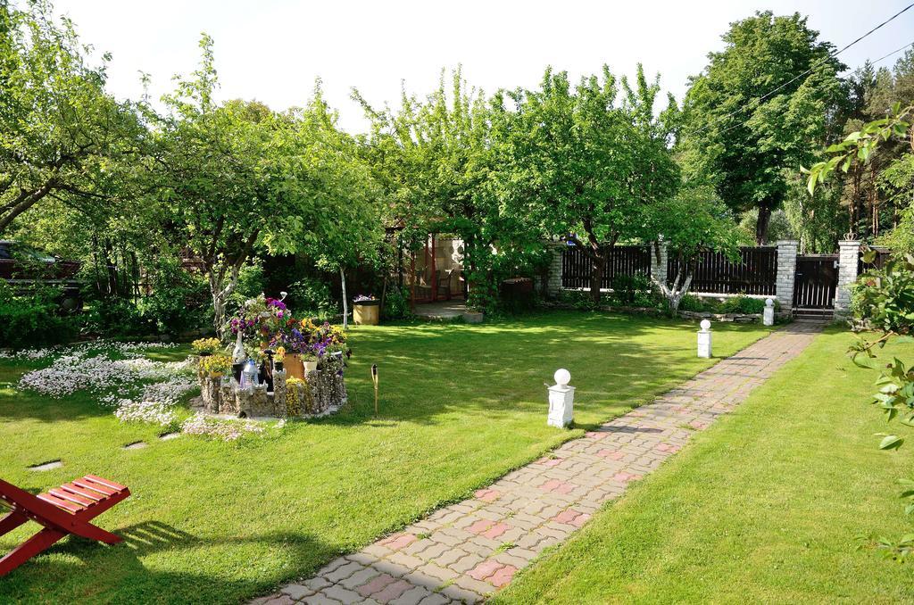 Oti Guesthouse Tallinn Luaran gambar